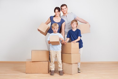 Local moving quote based on property access and van load size in Welling